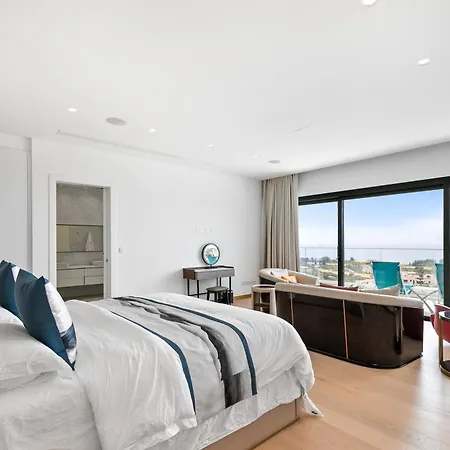 J&c Seacave Bed & Breakfast